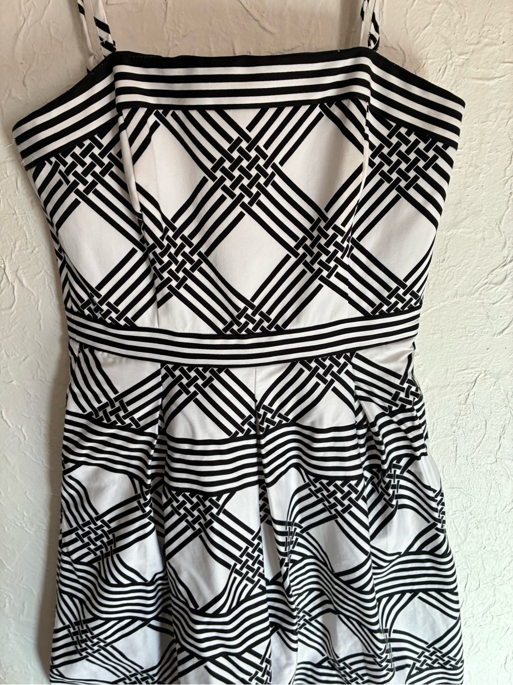 White House Black Market Black & White Geometric Midi Dress 4 - Picture 6 of 8